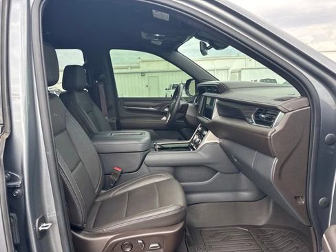 Used 2022 GMC Yukon Denali AWD/4WD image 13