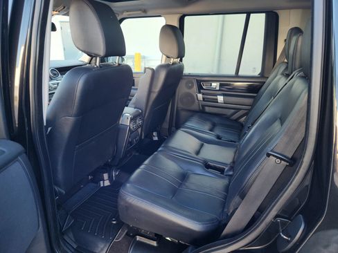 Used 2015 Land Rover LR4 HSE AWD/4WD image 18