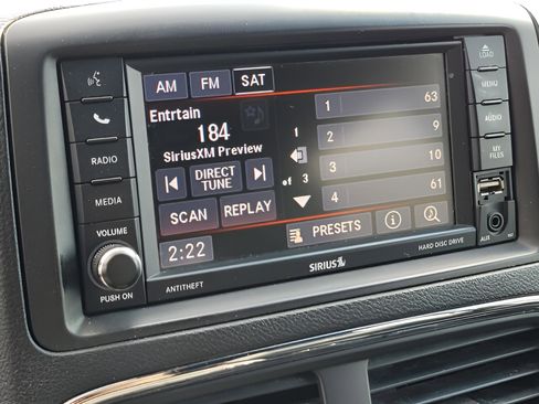 Used 2018 Dodge Grand Caravan SXT image 7