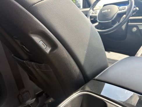 Used 2024 Kia Telluride SX AWD/4WD image 19