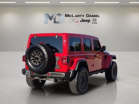 Used 2025 Jeep Wrangler Unlimited Rubicon 392 AWD/4WD image 5