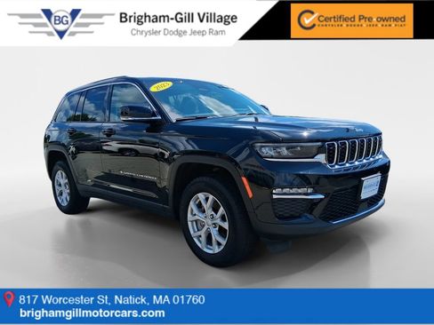 Used 2023 Jeep Grand Cherokee Limited AWD/4WD image 1