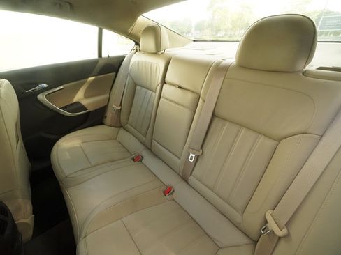 Used 2016 Buick Regal Premium w/ Driver Confidence Package #1 FWD image 23
