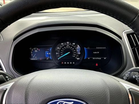 Certified 2024 Ford Edge SEL w/ Sport Appearance Package AWD/4WD image 15