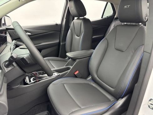 New 2026 Buick Encore GX Sport Touring w/ Advanced Technology Package AWD/4WD image 17