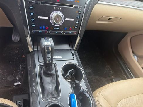 Used 2017 Ford Explorer Limited FWD image 18