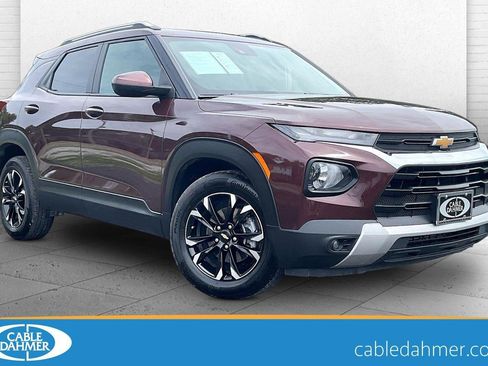 Used 2023 Chevrolet TrailBlazer LT w/ Convenience Package FWD image 1