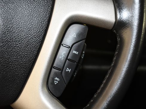 Used 2013 Chevrolet Silverado 2500 LT w/ Interior Plus Package AWD/4WD image 26