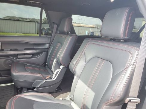 Used 2023 Ford Expedition Limited RWD image 11
