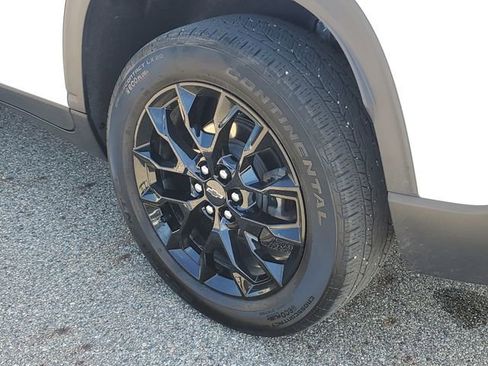 Used 2024 Chevrolet Traverse LS w/ Midnight/Sport Edition FWD image 32