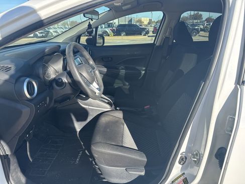 Used 2021 Nissan Versa S image 9