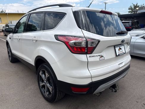 Used 2017 Ford Escape SE w/ SE Leather Comfort Package FWD image 5