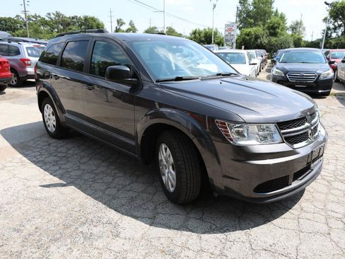 Used 2017 Dodge Journey SE w/ Flexible Seating Group FWD image 4