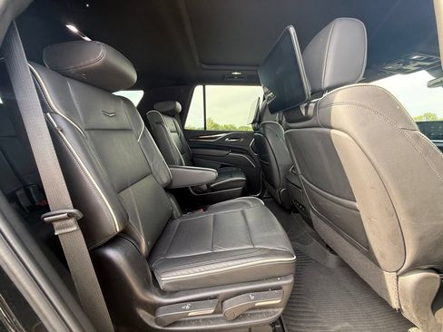 Certified 2024 Cadillac Escalade Premium Luxury w/ Performance Package AWD/4WD image 34
