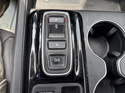Used 2023 Honda Pilot Touring image 47