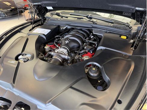 Used 2017 Maserati GranTurismo Sport RWD image 40