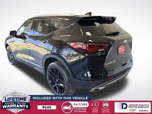 Used 2023 Chevrolet Blazer Premier w/ Enhanced Convenience Package AWD/4WD image 6