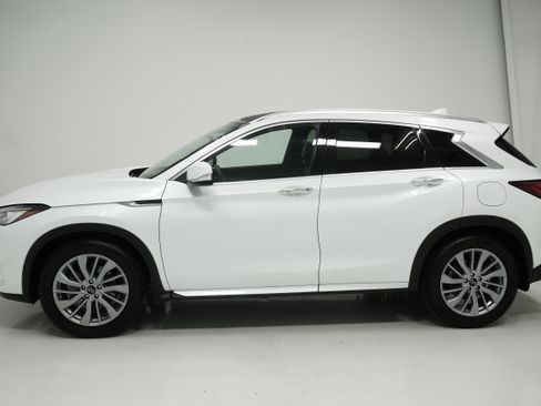 Used 2023 INFINITI QX50 Luxe image 7
