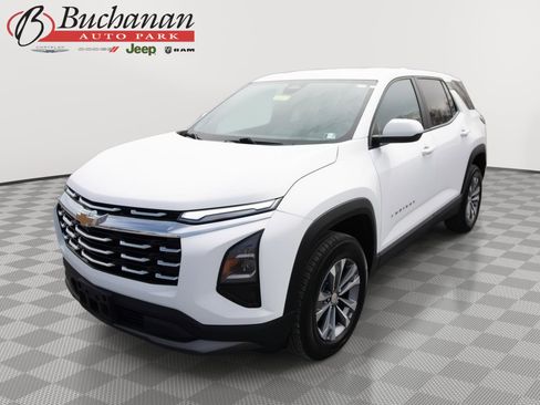 Used 2025 Chevrolet Equinox LT AWD/4WD image 1