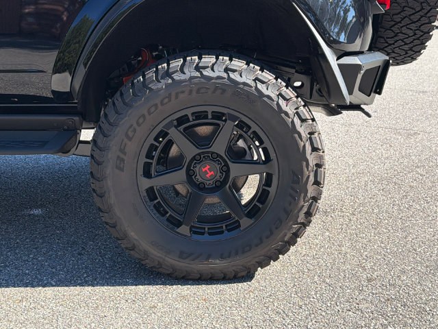 New 2026 Ford Bronco Raptor w/ Interior Carbon Fiber Pack AWD/4WD image 21