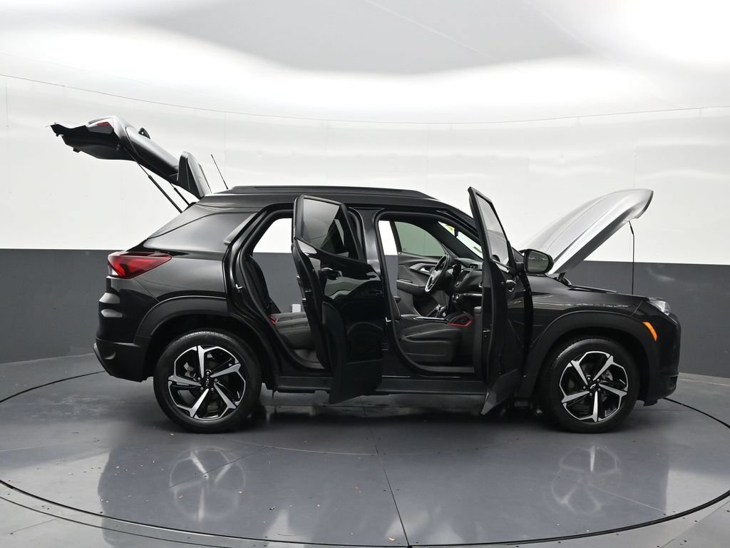 Used 2023 Chevrolet TrailBlazer RS FWD image 36