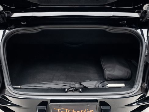 Used 2019 Aston Martin DB11 Volante RWD image 76