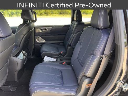 Certified 2026 INFINITI QX80 4WD w/ Sport Exterior Package image 29