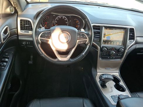 Used 2015 Jeep Grand Cherokee Limited w/ Trailer Tow Group IV AWD/4WD image 11