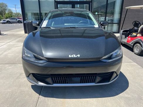 Used 2022 Kia EV6 Wind AWD/4WD image 2