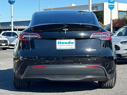 Used 2022 Tesla Model Y Performance AWD/4WD image 10