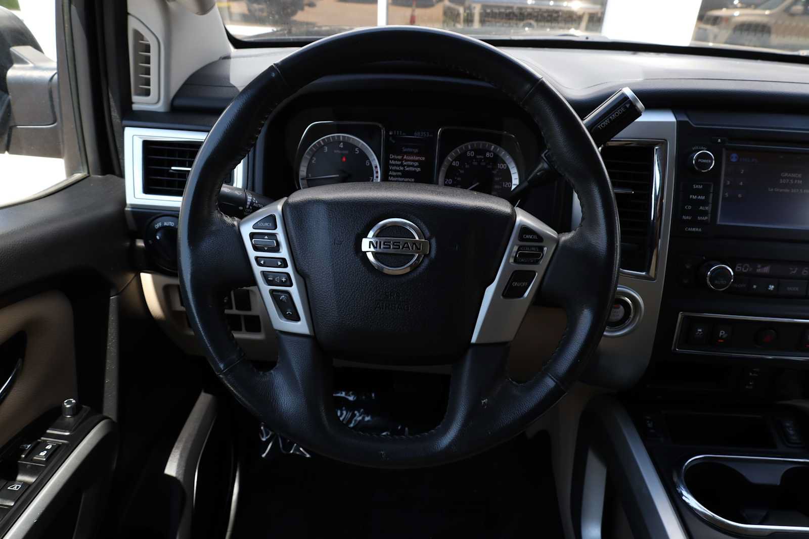 Used 2017 Nissan Titan SV RWD image 17