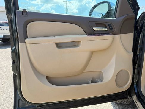 Used 2013 Chevrolet Silverado 1500 LTZ w/ LTZ Plus Package AWD/4WD image 14