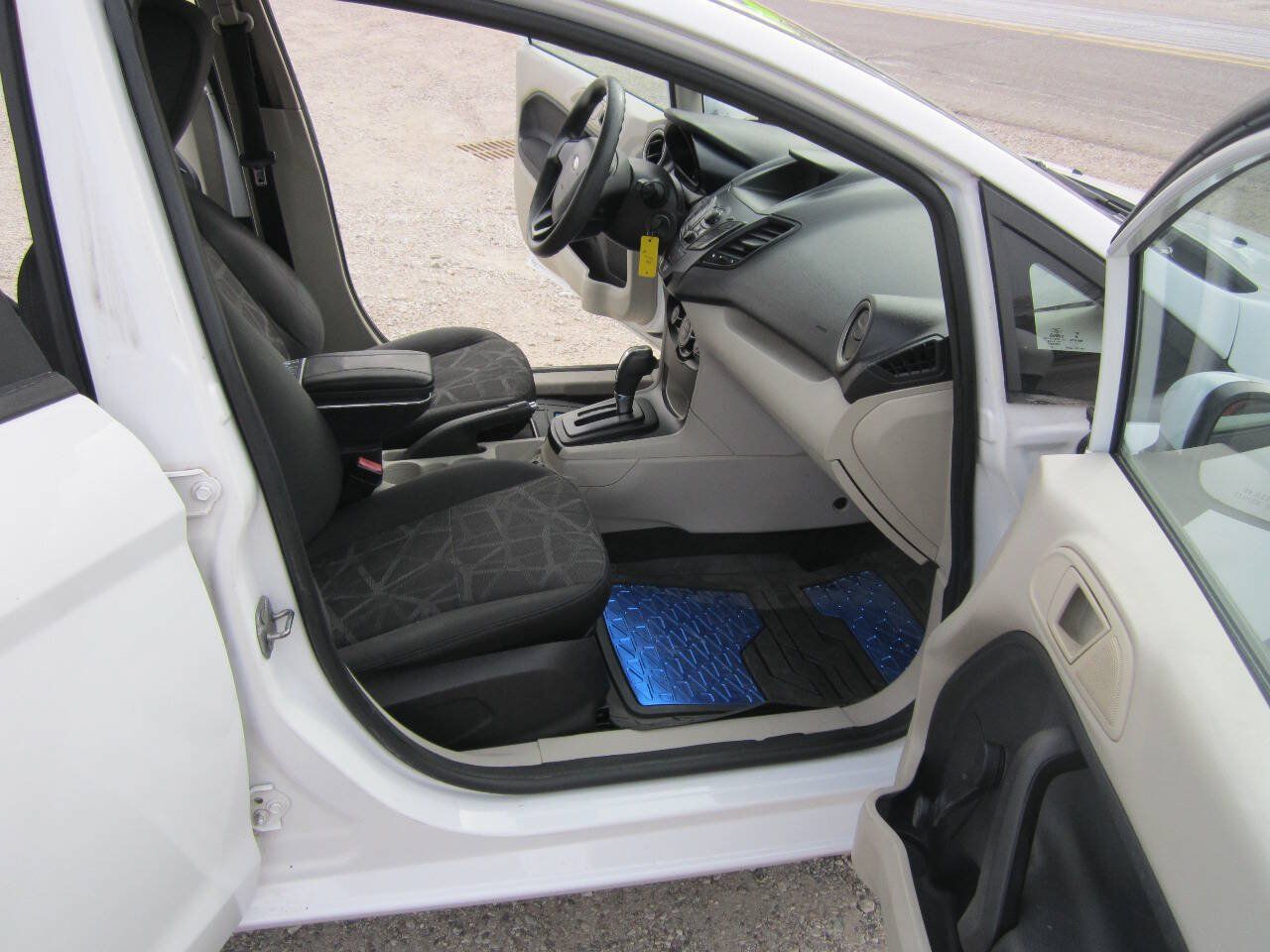 Used 2013 Ford Fiesta S FWD image 10