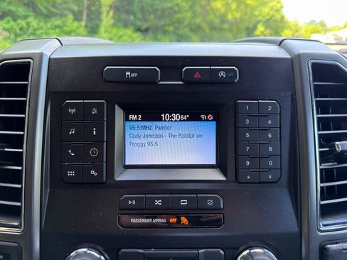 Used 2018 Ford F150 XLT AWD/4WD image 12