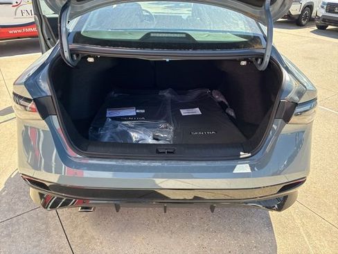 New 2026 Nissan Sentra SR w/ Floor Mat Package FWD image 7