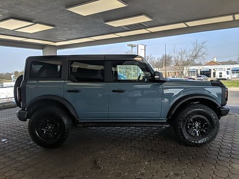 Used 2023 Ford Bronco Wildtrak image 5