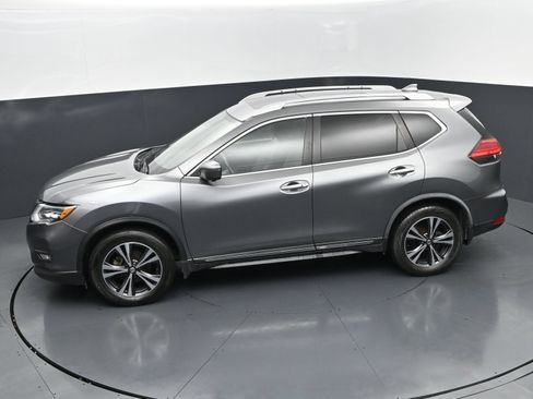 Used 2017 Nissan Rogue SL w/ SL Premium Package FWD image 29
