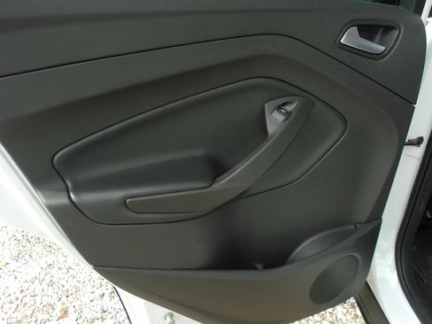 Used 2018 Ford Escape SE FWD image 31