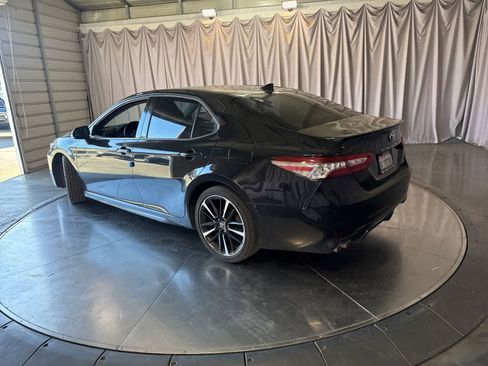 Used 2019 Toyota Camry XSE w/ Carpet Mat Package FWD image 5