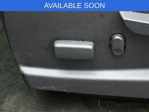 Used 2015 Chevrolet Colorado Z71 AWD/4WD image 10