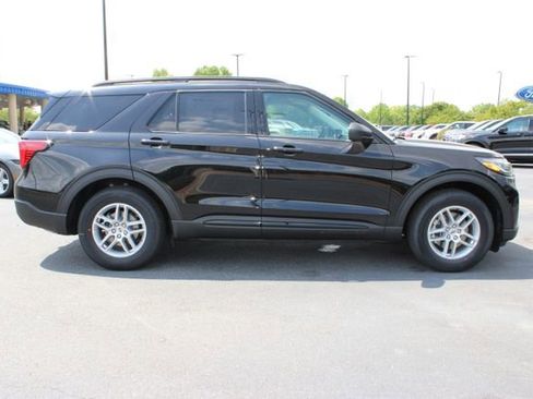 New 2026 Ford Explorer Active RWD image 21