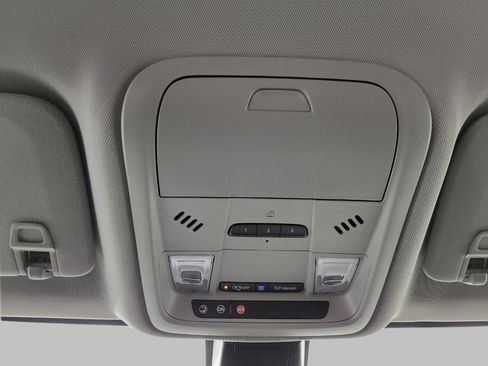 Used 2023 Chevrolet Blazer LT image 18