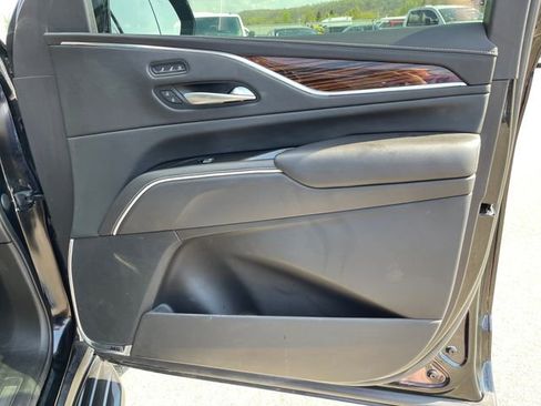 Used 2021 Cadillac Escalade ESV Sport w/ Driver Assist Tech Package image 36