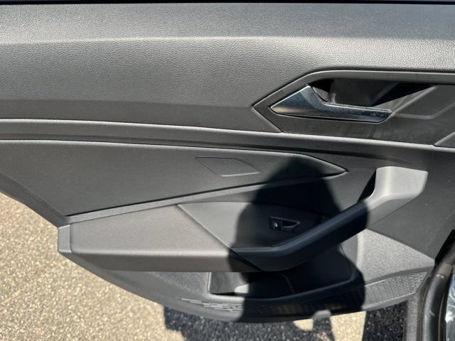 Used 2023 Volkswagen Jetta SE w/ Panoramic Sunroof Package FWD image 37
