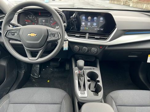 New 2026 Chevrolet Trax LS image 2