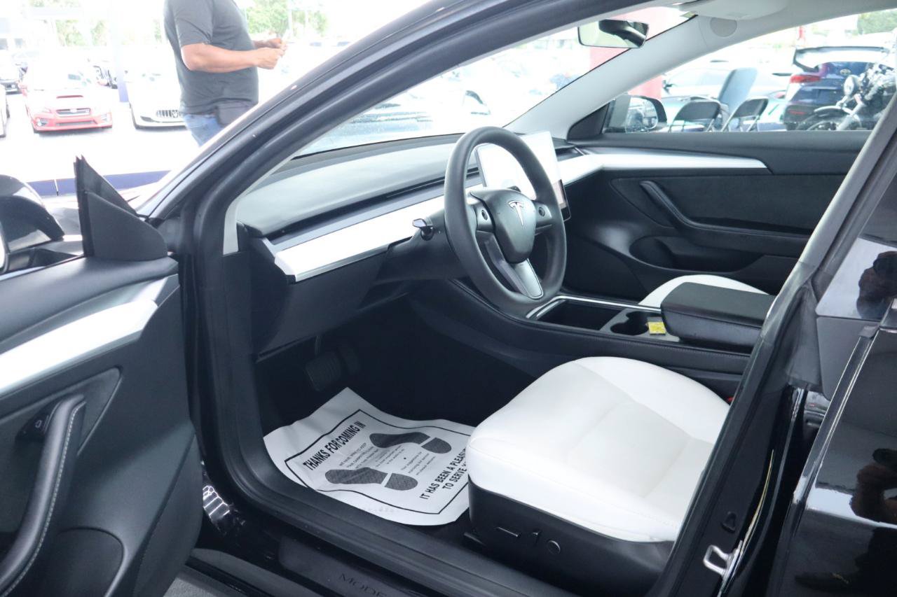 Used 2023 Tesla Model 3 Standard Range RWD image 14