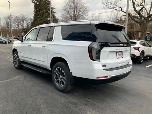 New 2026 Chevrolet Suburban LT w/ Comfort Package image 5