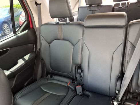 Certified 2025 Honda Pilot EX-L image 21