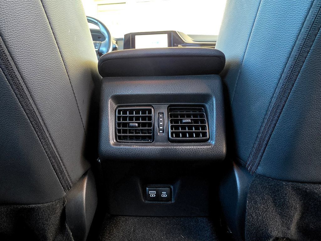 Used 2025 Toyota Camry SE FWD image 51