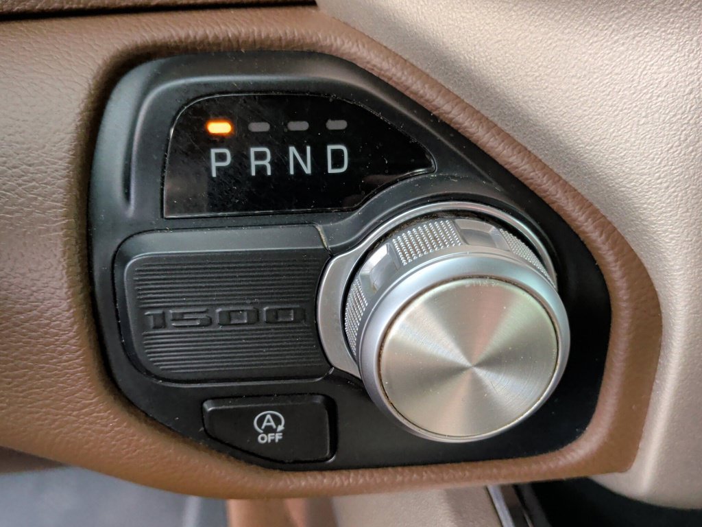Used 2020 RAM 1500 Laramie RWD image 31
